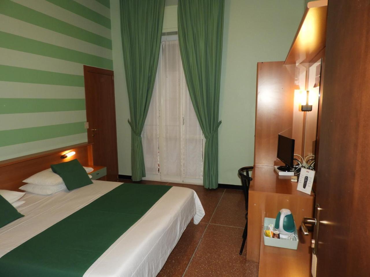 Albergo Glory Borghetto Santo Spirito Exterior photo